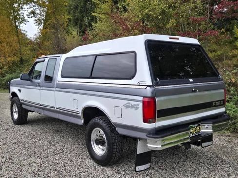 Used 1996 Ford F250 XLT image 9