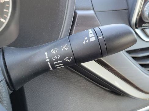 Used 2024 Nissan Altima 2.5 SV image 26