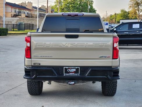 Used 2023 Chevrolet Silverado 1500 ZR2 w/ Technology Package AWD/4WD image 14