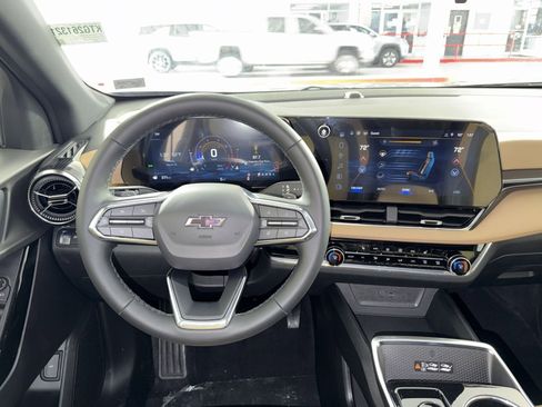 New 2026 Chevrolet Equinox ACTIV FWD image 16