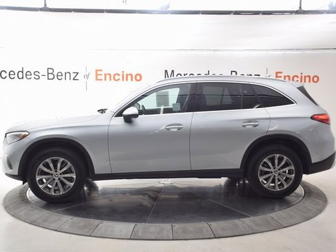 Certified 2025 Mercedes-Benz GLC 300 image 3