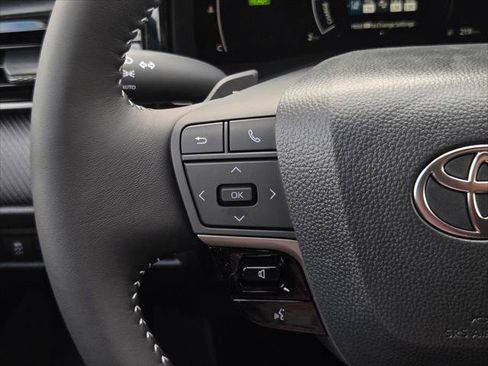 Used 2026 Toyota Camry SE FWD image 20