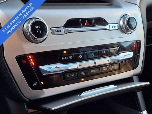 Used 2022 Ford Explorer XLT w/ Equipment Group 202A image 28