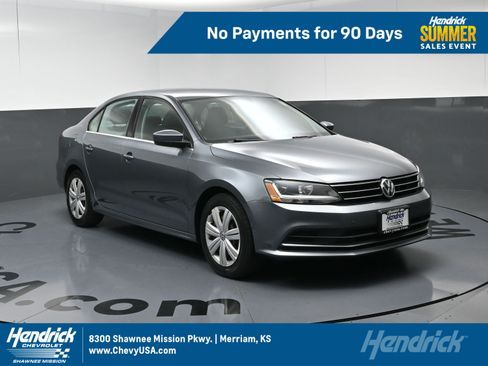Used 2017 Volkswagen Jetta S w/ Jetta S Cold Weather Package FWD image 1