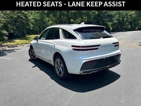 Used 2026 Genesis GV70 2.5T AWD/4WD image 4