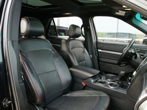 Used 2016 Ford Explorer Sport w/ Equipment Group 401A image 43