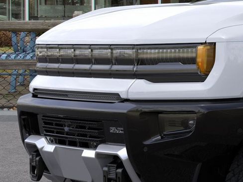 New 2025 GMC Hummer EV 3X image 13