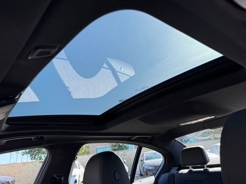 Certified 2023 BMW 530e w/ Convenience Package image 22