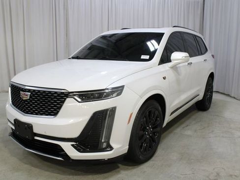 Used 2020 Cadillac XT6 Premium Luxury AWD/4WD image 37