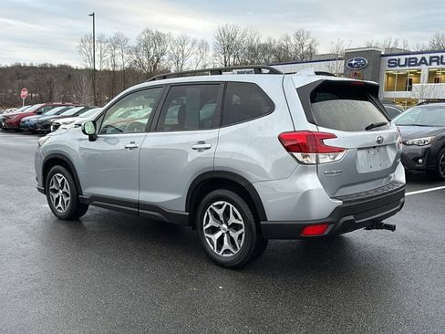Certified 2023 Subaru Forester Premium image 5