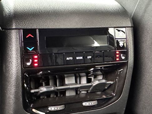 New 2025 Jeep Grand Cherokee L Limited w/ Black Appearance Package image 31