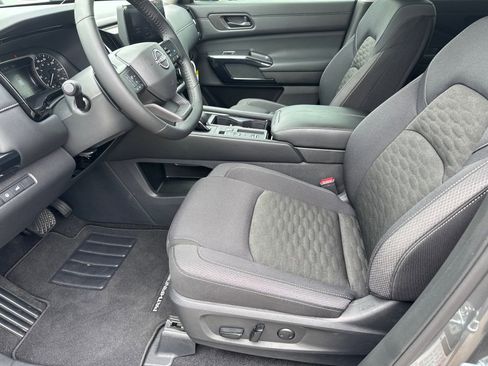 New 2026 Nissan Pathfinder SV w/ Cargo Package FWD image 9