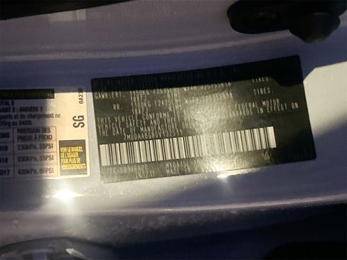 Used 2025 Toyota Corolla Cross XLE image 34