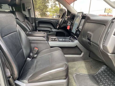 Used 2014 GMC Sierra 1500 SLT w/ All-Terrain Package AWD/4WD image 18