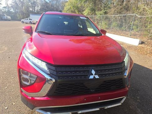Used 2024 Mitsubishi Eclipse Cross SE image 2