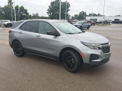 Used 2024 Chevrolet Equinox LS w/ LS Convenience Package AWD/4WD image 8