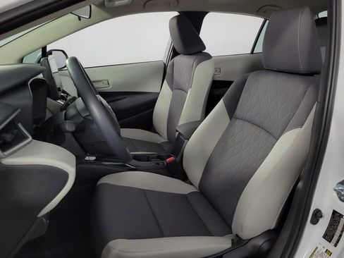 Used 2026 Toyota Corolla LE FWD image 14