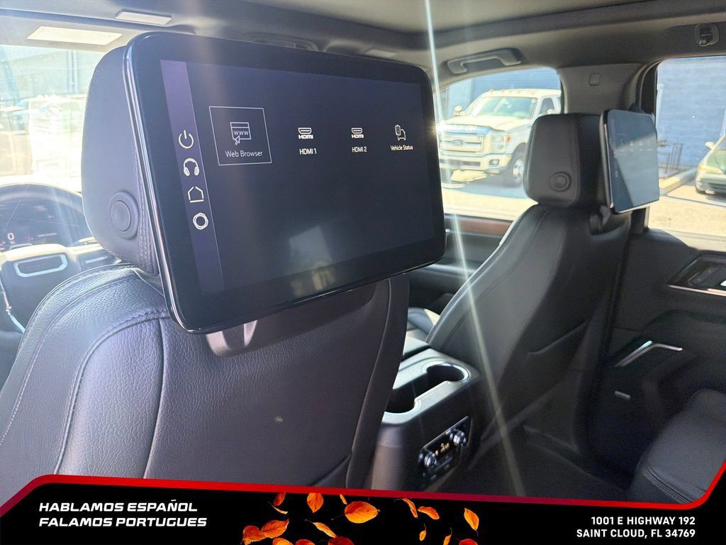 New 2026 GMC Yukon Denali w/ Denali Reserve Package AWD/4WD image 32
