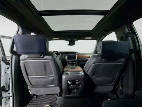 Used 2024 GMC Yukon Denali Ultimate AWD/4WD image 24