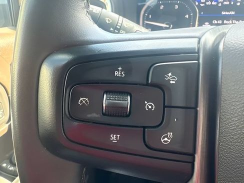 Used 2023 GMC Sierra 3500 Denali w/ Denali Ultimate Package AWD/4WD image 14