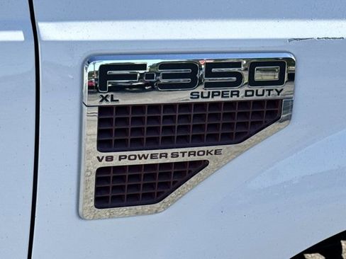 Used 2008 Ford F350 4x4 Regular Cab Super Duty image 5
