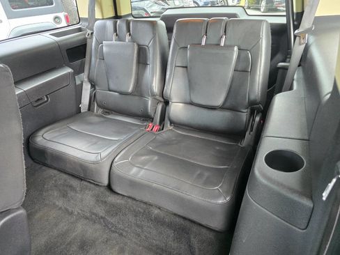 Used 2013 Ford Flex SEL image 25