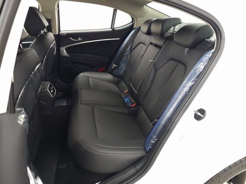 New 2026 Genesis G70 2.5T image 24