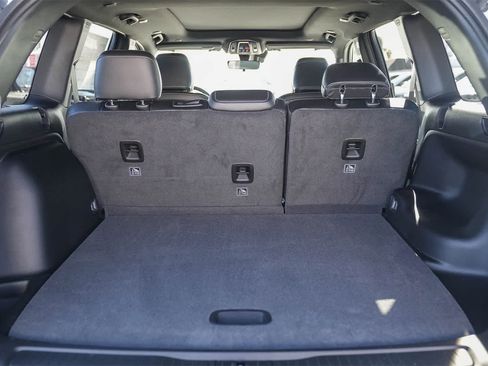 New 2025 Jeep Grand Cherokee Limited image 11