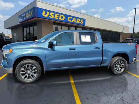 Used 2024 Chevrolet Silverado 1500 LT AWD/4WD image 8