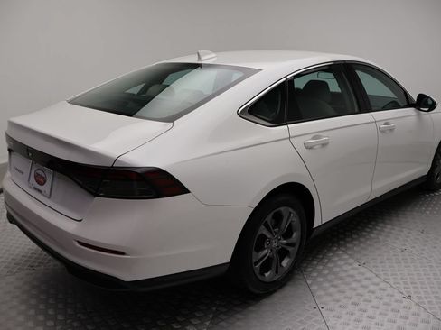 Used 2024 Honda Accord EX image 8