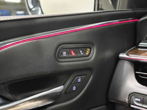 Used 2021 Cadillac Escalade Sport Platinum image 22