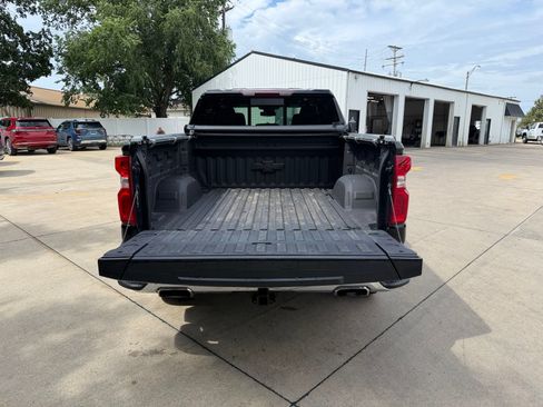 Used 2024 Chevrolet Silverado 1500 LTZ AWD/4WD image 35