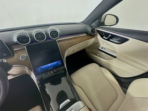 Used 2023 Mercedes-Benz C 300 4MATIC Sedan image 11