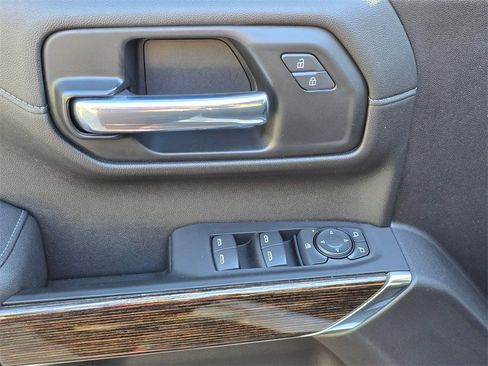 Used 2022 GMC Sierra 1500 Elevation w/ LPO, Elevation Black Package image 22