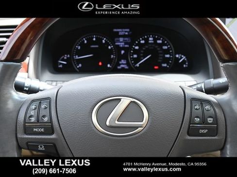 Used 2015 Lexus LS 460 w/ Comfort Package RWD image 10