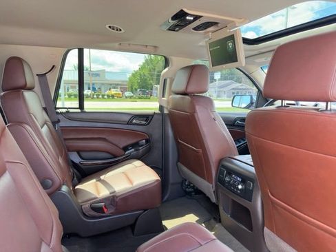 Used 2017 Chevrolet Tahoe Premier AWD/4WD image 13