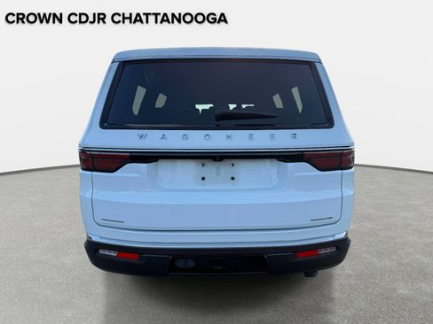 Used 2022 Jeep Wagoneer Series II w/ Premium Group I AWD/4WD image 5