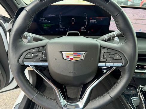 Used 2025 Cadillac CT5 Premium Luxury RWD image 26