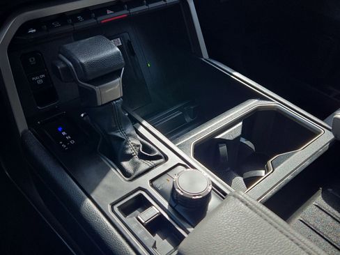 Used 2023 Toyota Tundra Limited AWD/4WD image 28