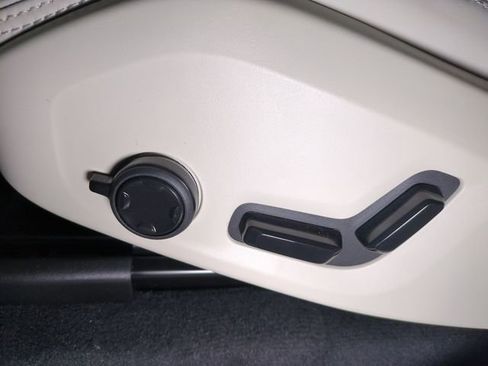 New 2026 Volvo XC90 B6 Ultra w/ Protection Package AWD/4WD image 14