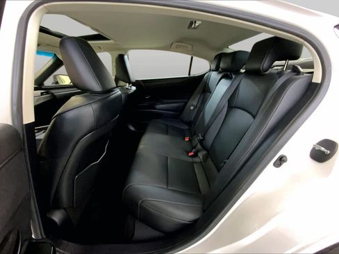 Used 2024 Lexus ES 350 w/ Premium Package FWD image 20