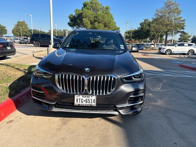 Used 2022 BMW X5 xDrive40i w/ Premium Package AWD/4WD image 3