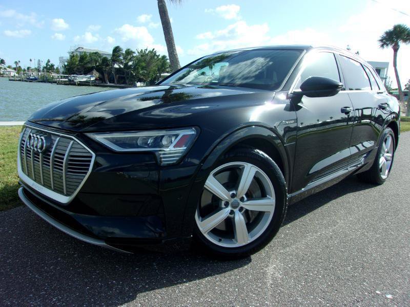 Used 2019 Audi e-tron Premium Plus AWD/4WD image 16