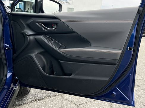 Certified 2025 Subaru Crosstrek 2.5i Limited w/ Crosstrek Mirror Package image 10