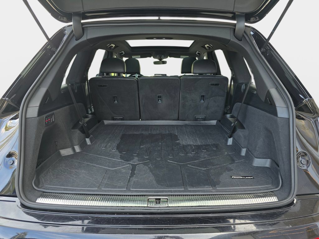 Used 2018 Audi Q7 3.0T Prestige w/ Prestige Package AWD/4WD image 14