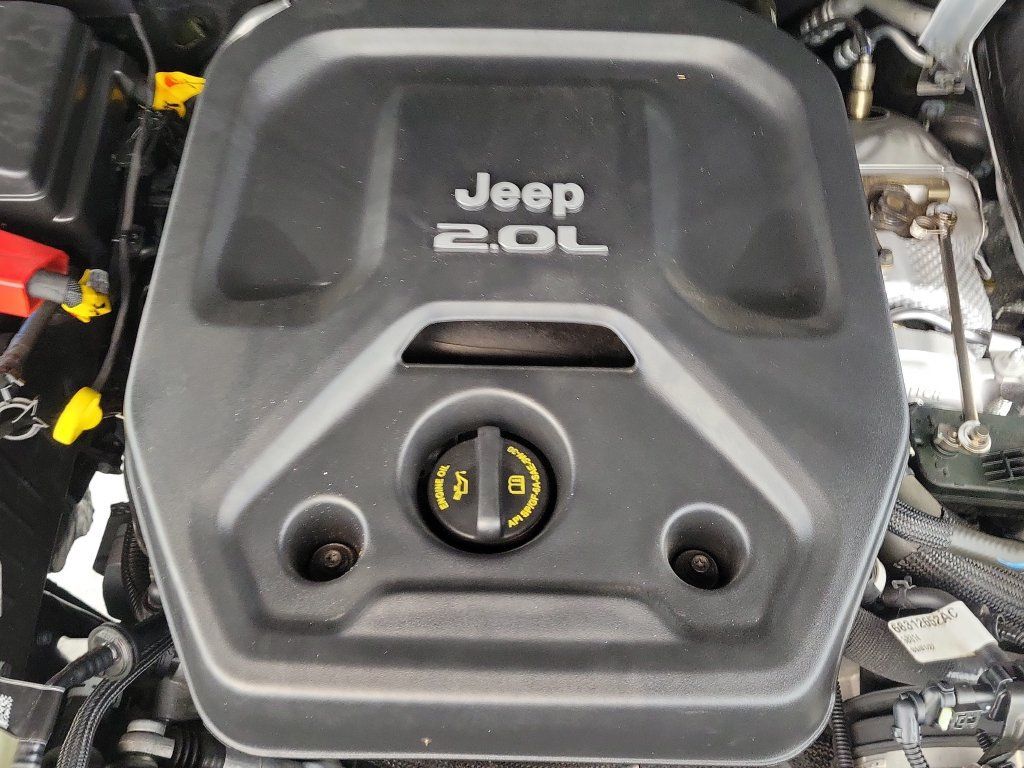 Used 2023 Jeep Wrangler Unlimited Sahara AWD/4WD image 10
