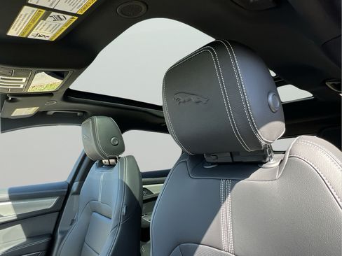 Used 2025 Jaguar F-PACE R-Dynamic S AWD/4WD image 16