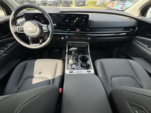 New 2026 Kia Carnival SX Prestige FWD image 32