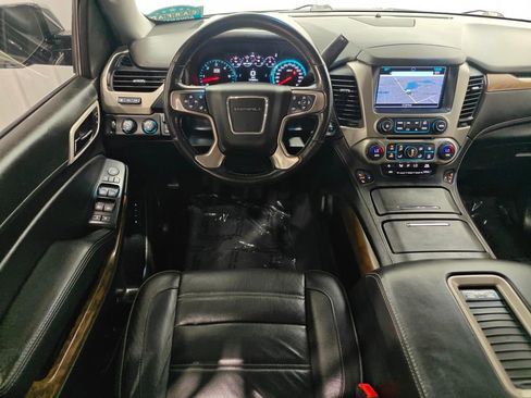 Used 2019 GMC Yukon XL Denali w/ Denali Ultimate Package AWD/4WD image 4