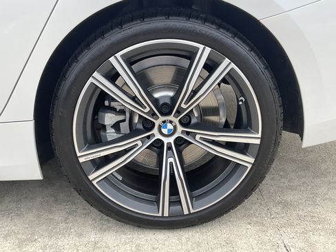Used 2024 BMW 330i Sedan w/ Convenience Package RWD image 7